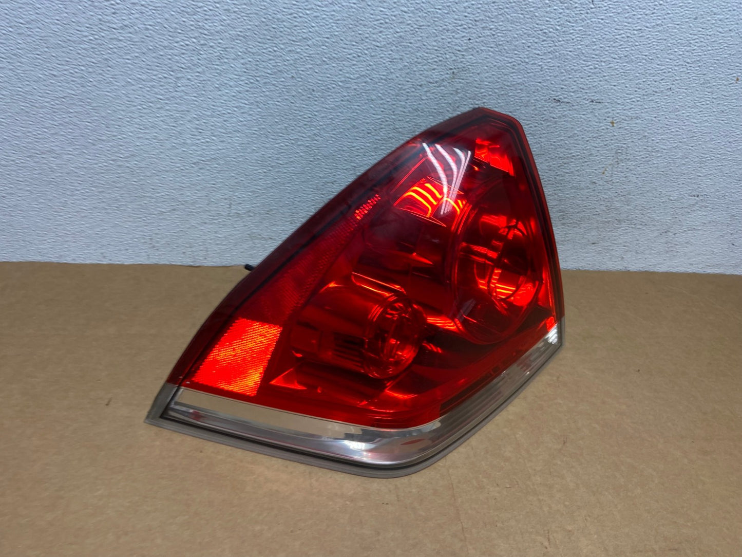 2006 to 2012 Chevrolet Impala Left Driver Lh Side Tail Light AD4450 LK2