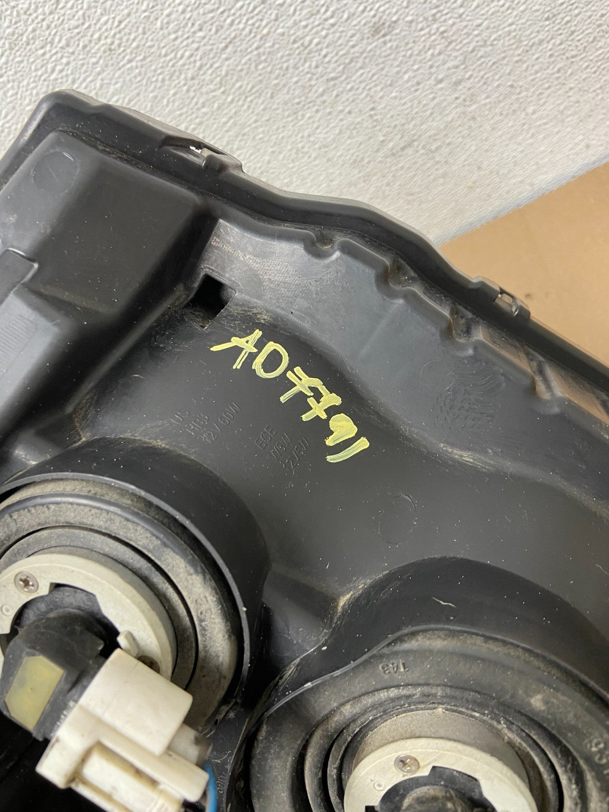 2009 2010 2011 Honda Pilot Left Driver LH Halogen Headlight AD7791 DW8