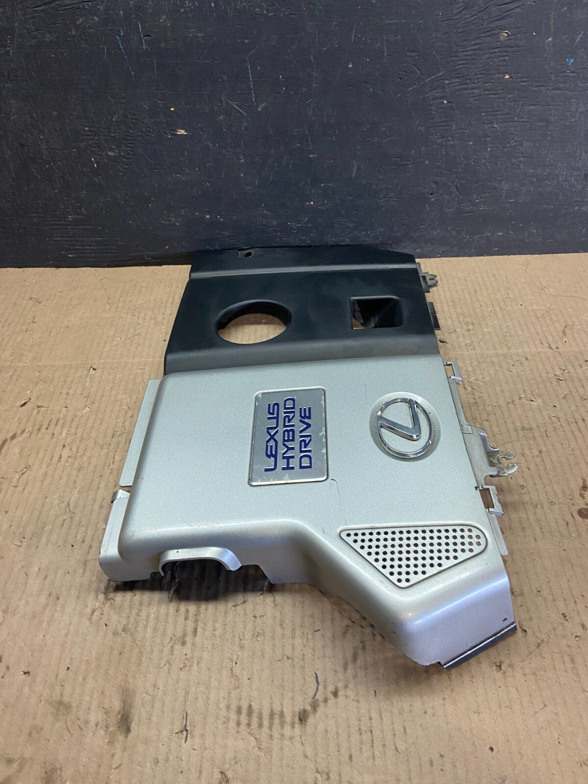 2006 2007 2008 Lexus RX400h Hybird Engine Motor Cover OEM i36212