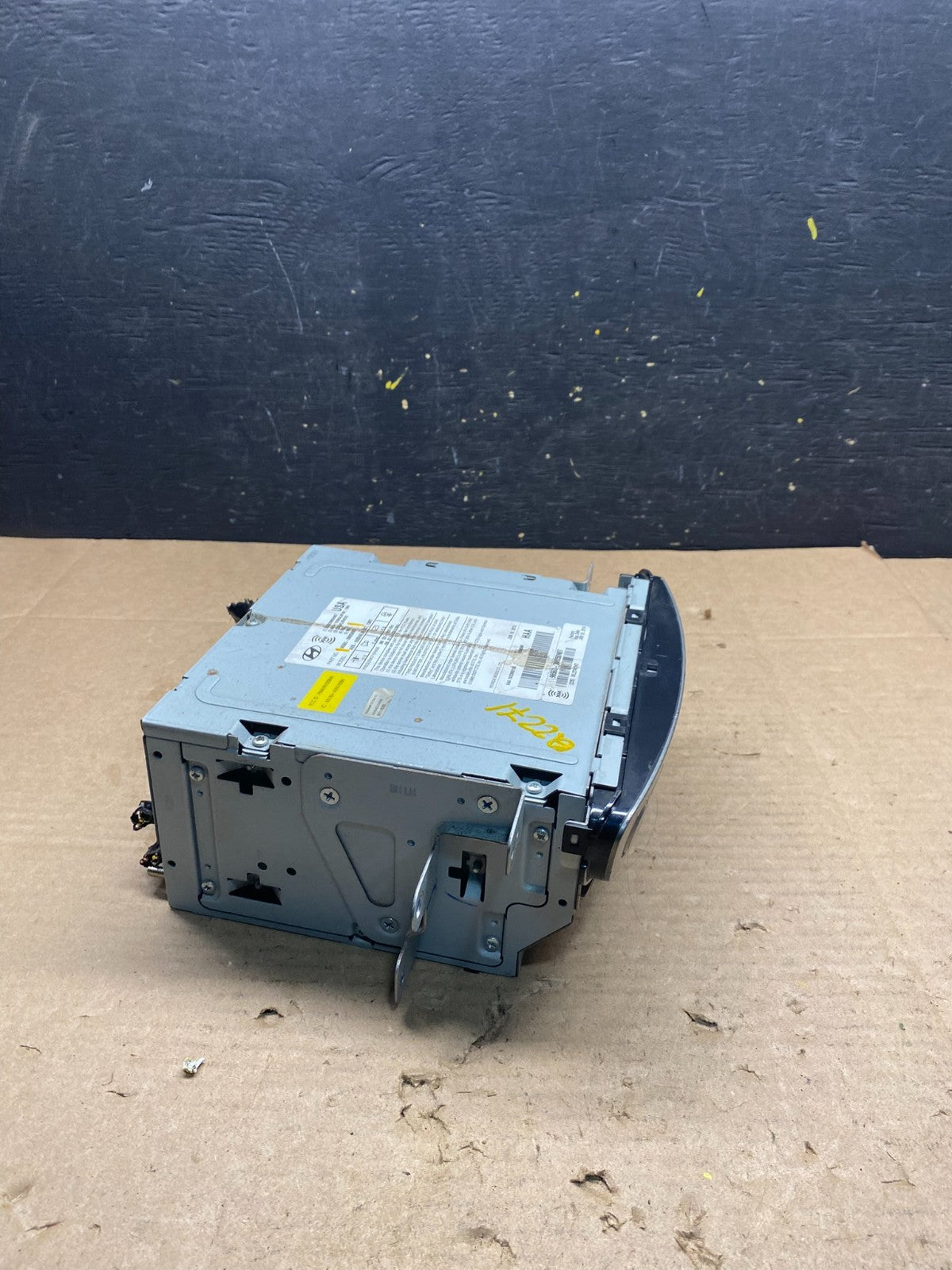 2009-2013 Hyundai Genesis Am Fm Cd Player Radio Receiver Q2271 DG1