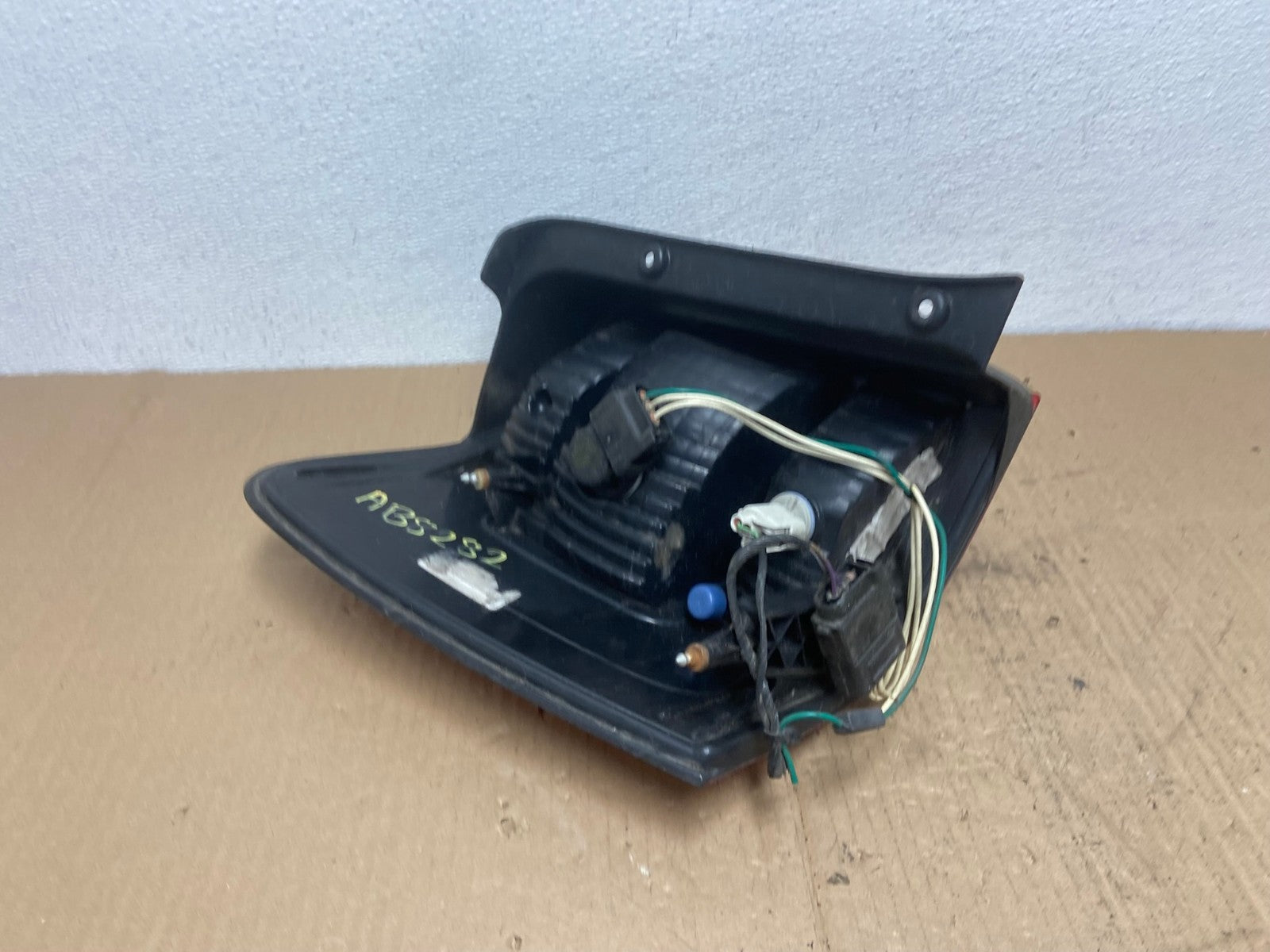 2008 to 2012 Ford Escape Right Passenger RH Side Tail Light AB8282 LK6