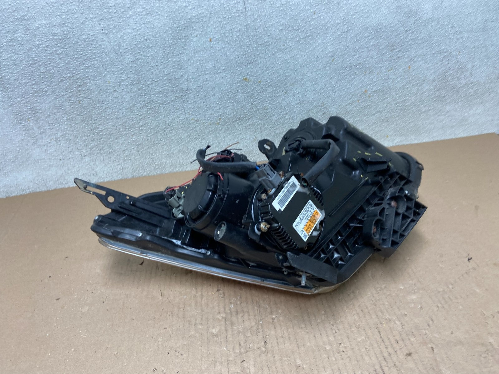 2008 to 2013 Nissan Rogue HID Xenon Headlight Left Driver Lh Side Oem AB6026 DW9