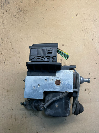 1998 to 1999 Mercedes W208 CLK320 CLK430 ABS Anti Lock Brake Pump w6826 DG1