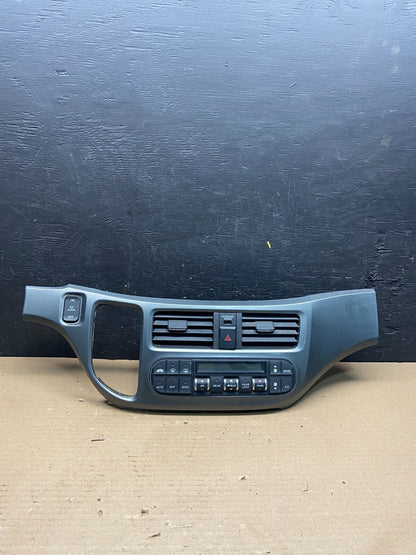 2005 to 2010 Honda Odyssey Radio Climate Control Dash Trim Bezel L2016 DG0
