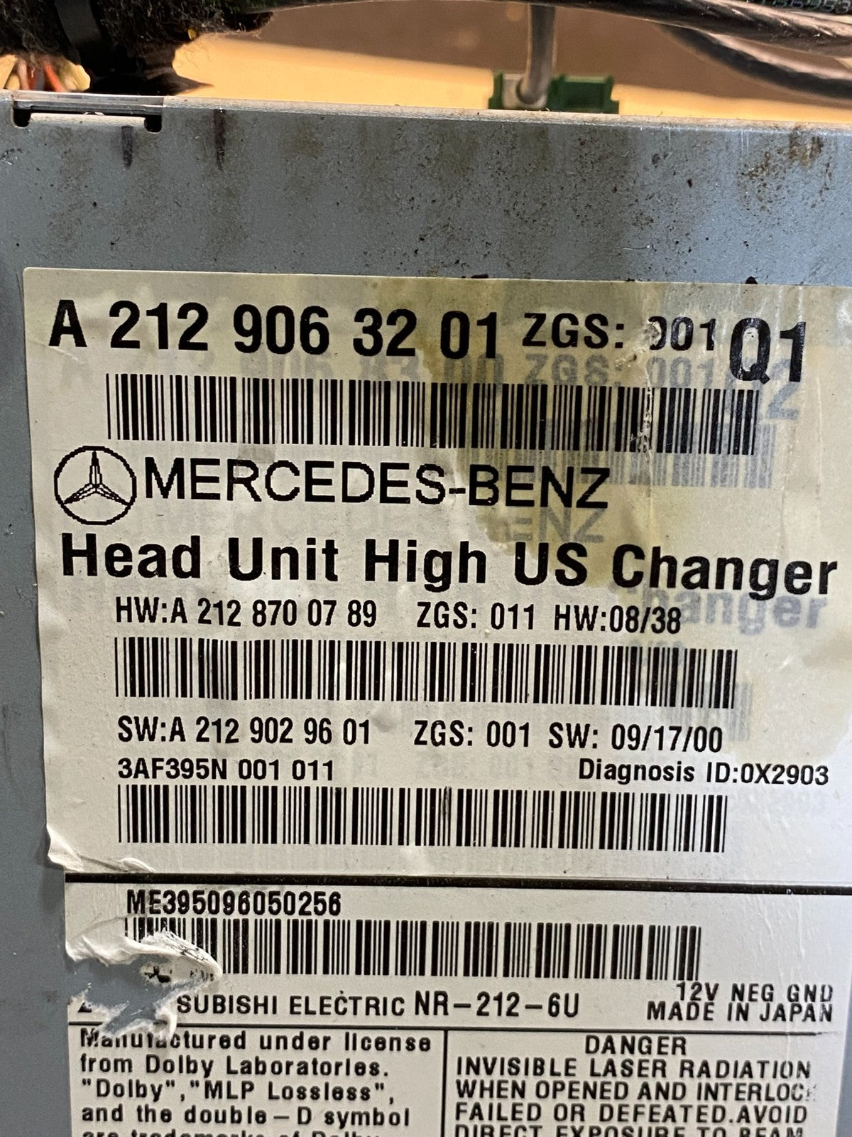 2010-2011 Mercedes W212 E350 E550 Stereo CD Changer Radio a2129063201 AI7339 DG6