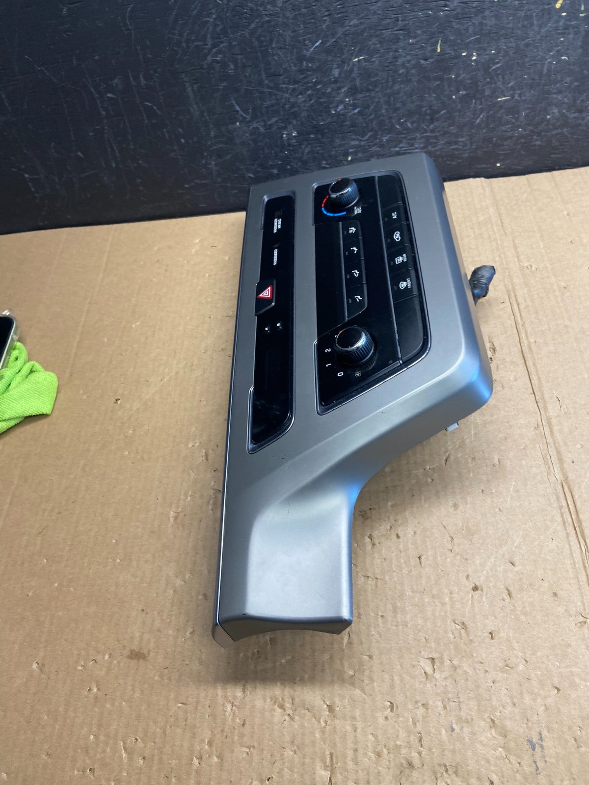 2015 to 2017 Hyundai Sonata Ac Heater Climate Control AE3807 DG1