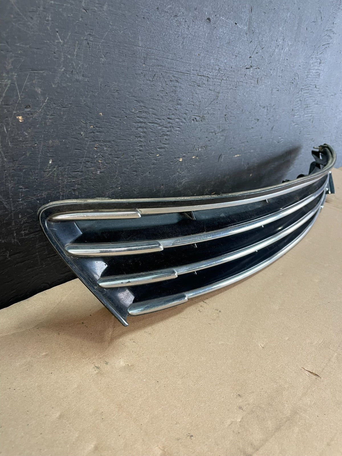 2002 to 2004 Lexus ES300 ES330 Front Upper Grill Grille AD8407 DG2