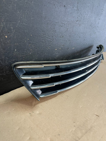 2002 to 2004 Lexus ES300 ES330 Front Upper Grill Grille AD8407 DG2