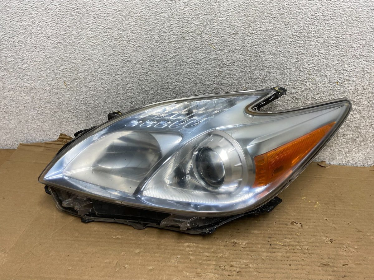 2010 - 2011 Toyota Prius Left Driver LH Blue Halogen Headlight DEPO AG9278 DW0