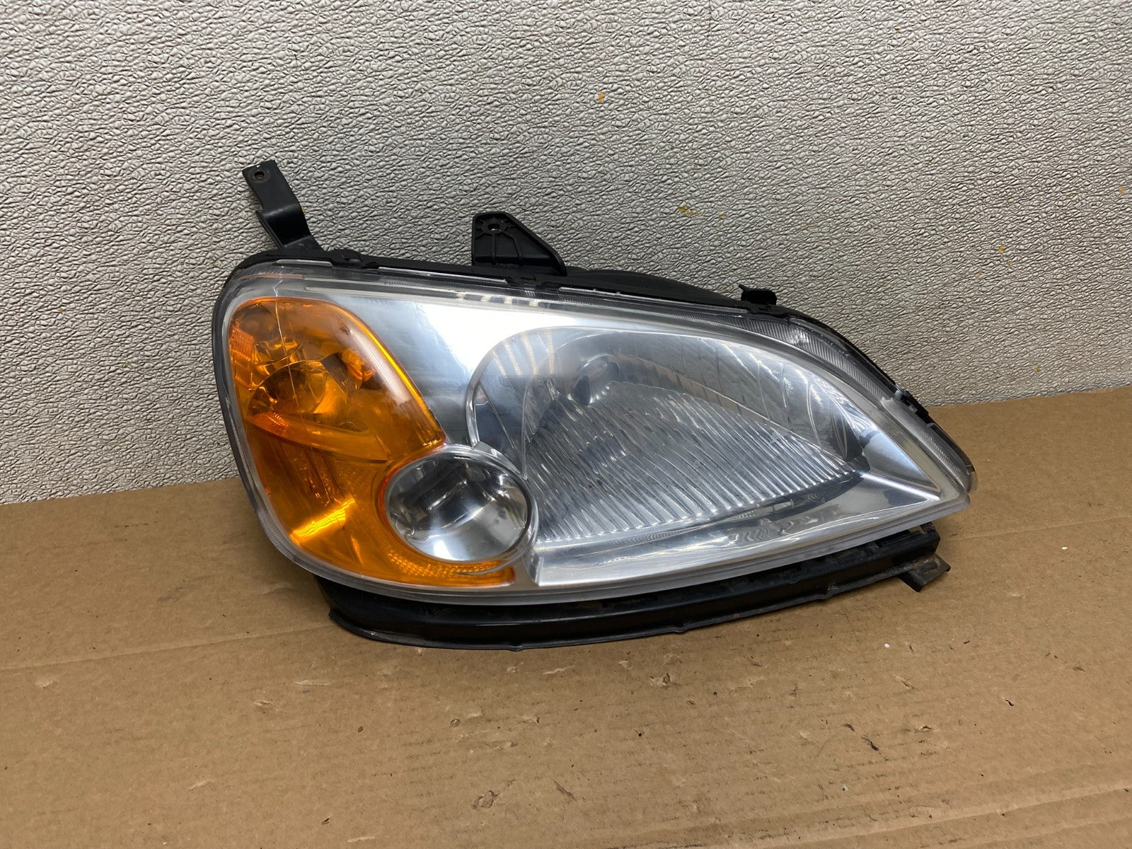 2001 - 2003 Honda Civic Coupe Headlight Halogen Right Passenger Rh AB4449 DW0