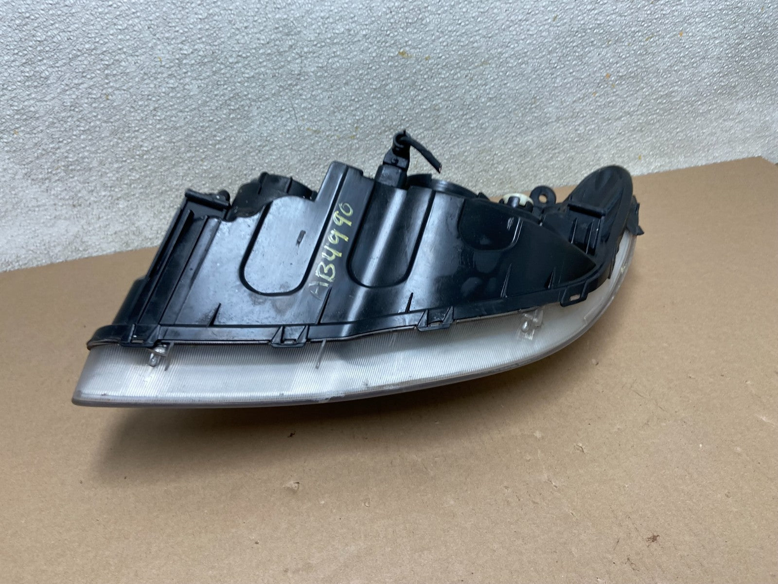 2007 2008 2009 2010 Hyundai Elantra Right Passenger Side Headlight OEM AB4990 DW6
