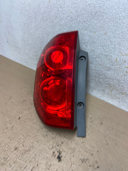2003 2004 2005 Honda Pilot Left Driver LH Side Tail Light AI2455 LK1