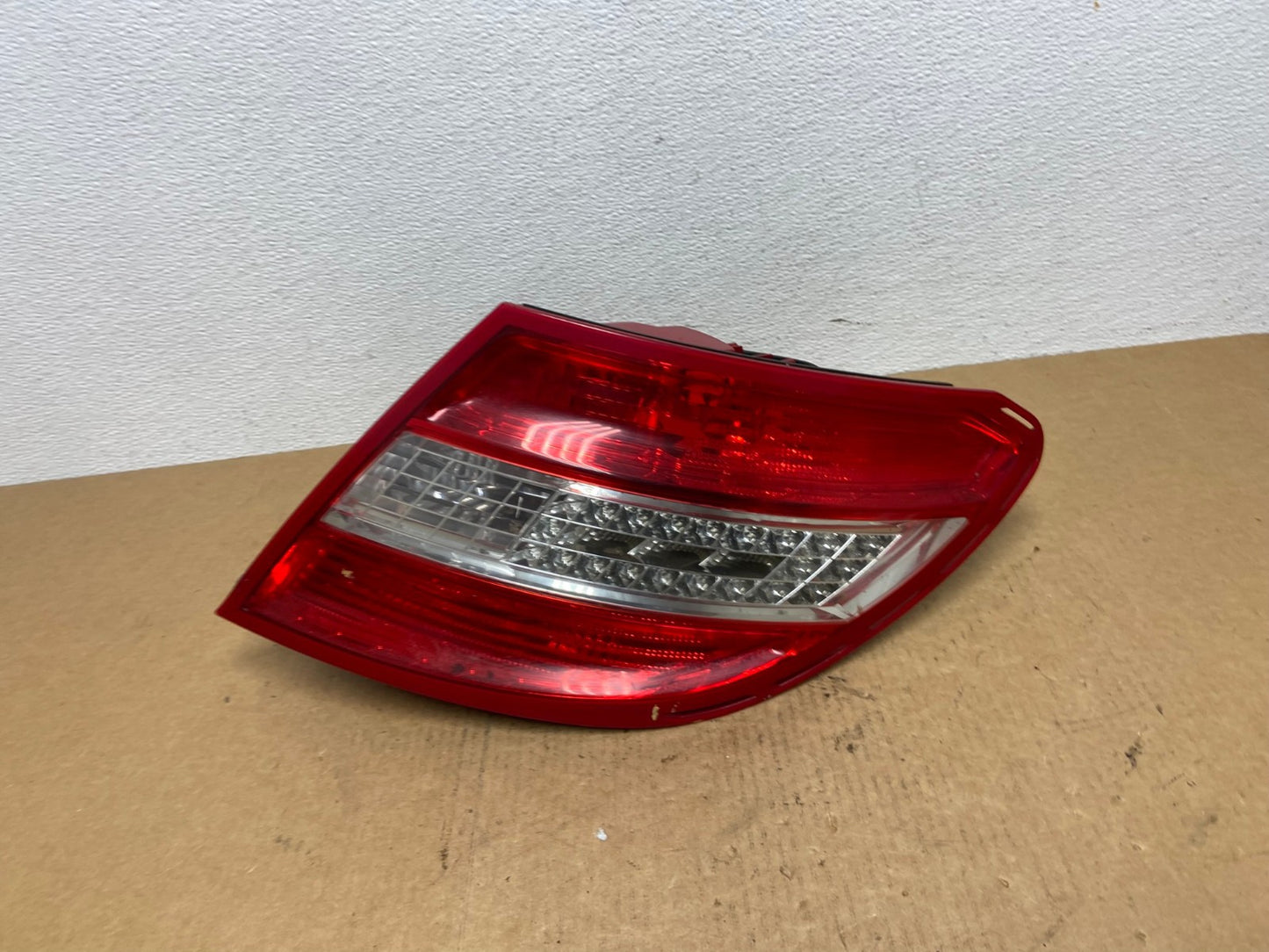 2008 - 2011 Mercedes C-Class Right Passenger RH LED Tail Light AC1816 LK0