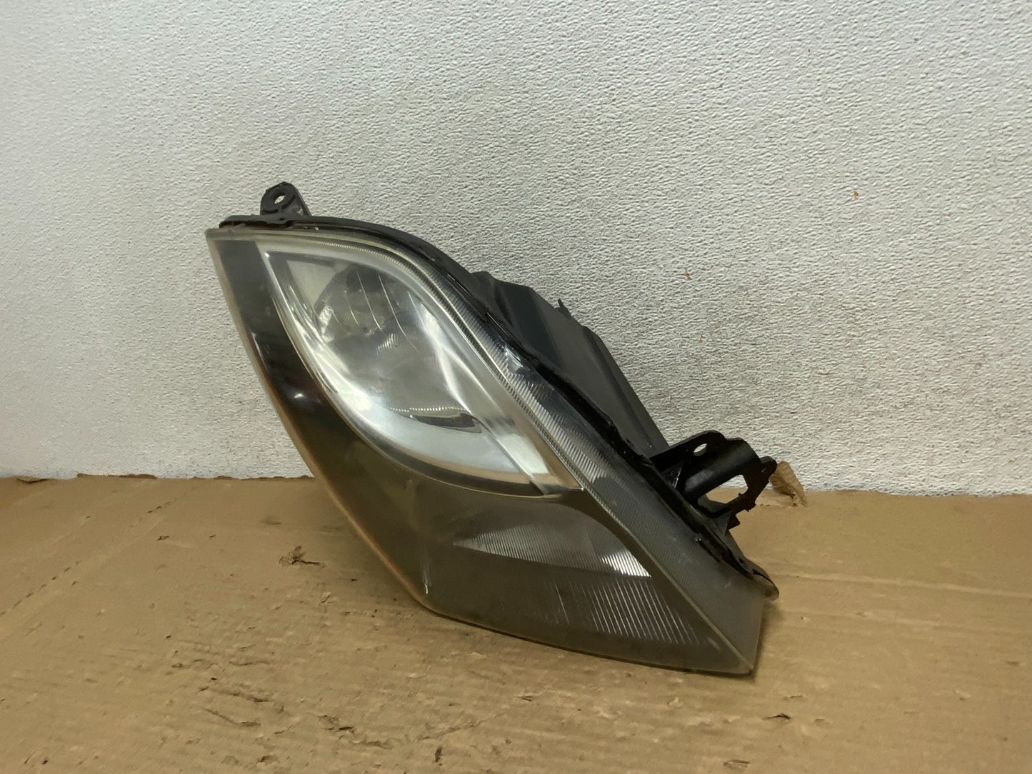 2010 2011 2012 Nissan Sentra Halogen Right Passenger Black Headlight AG8301 DW2