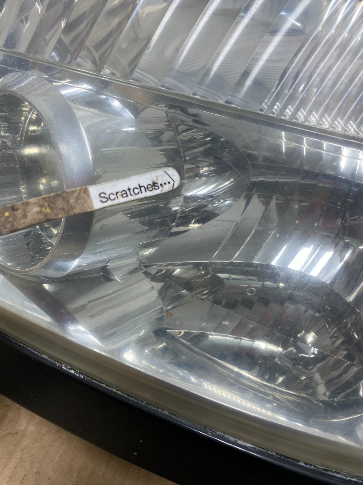 2004 to 2007 Nissan Armada Left+Right Side Set Headlights AC8289 DW4