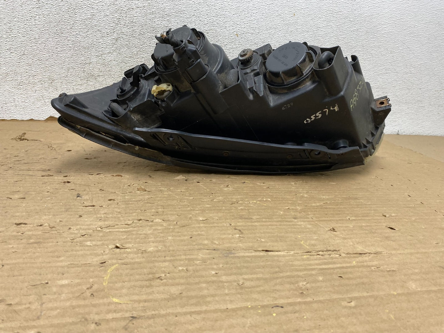 2006-2008 Hyundai Sonata Right Passenger Rh Side Headlight Halogen AG8324 DW5
