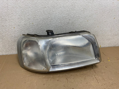 2002-2003 Land Rover Freelander Right Passenger Rh Halogen Headlight OE n2341 DG0