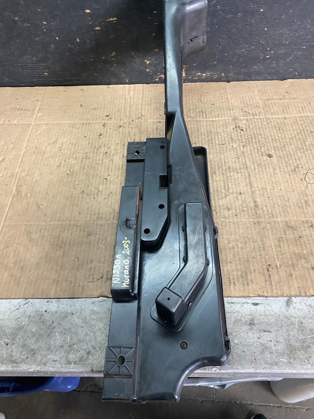2003 to 2008 Nissan Murano Air Intake Cleaner Duct Q0696 DG6