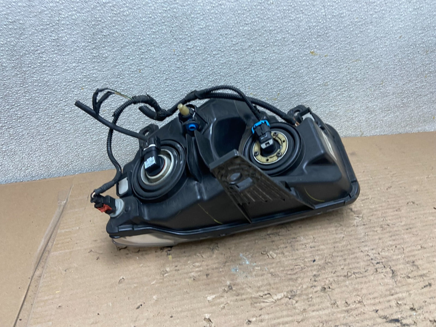2011-2013 Jeep Grand Cherokee Right Passenger Halogen Headlight AA9550 DW5