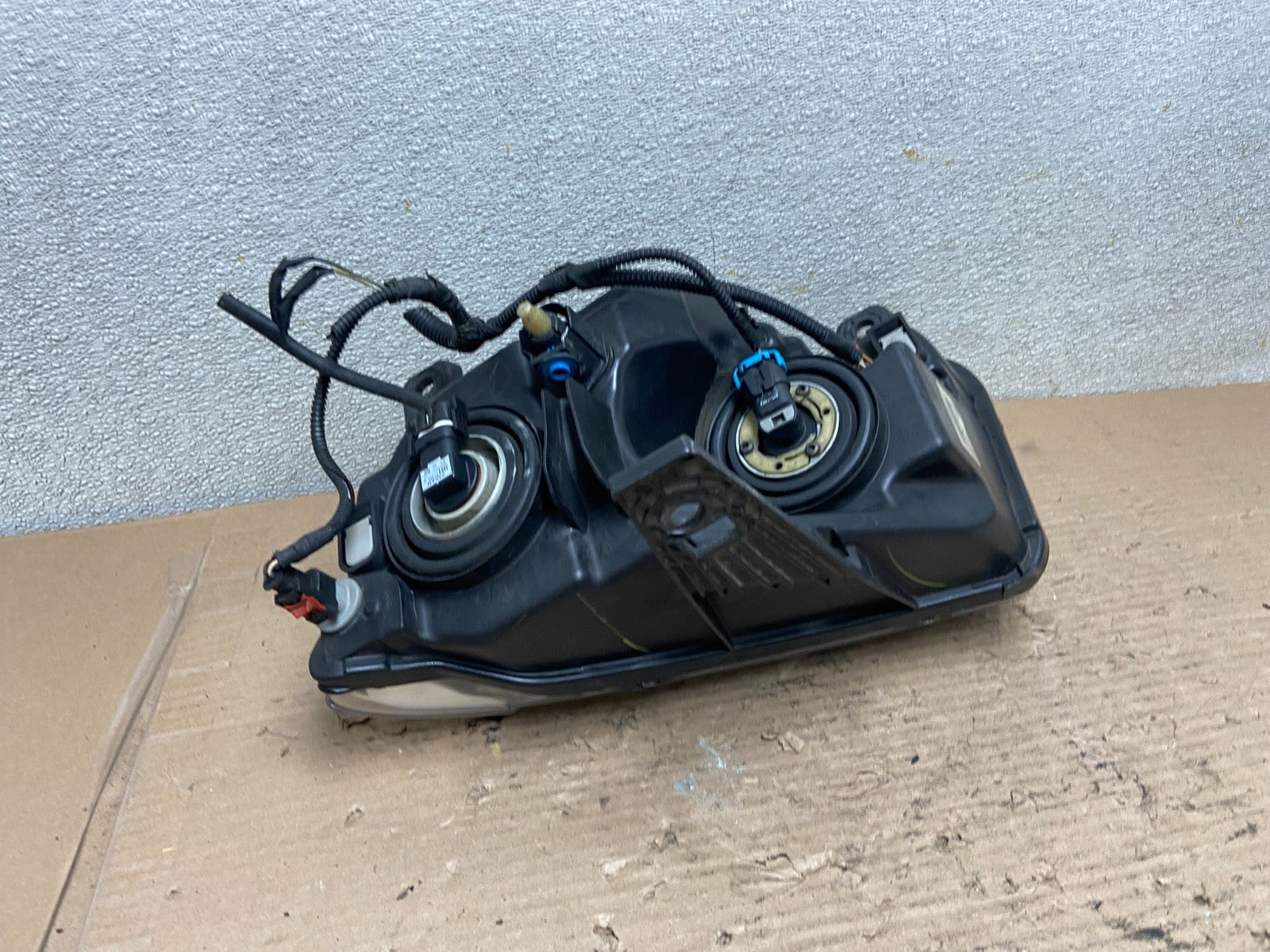2011-2013 Jeep Grand Cherokee Right Passenger Halogen Headlight AA9550 DW5