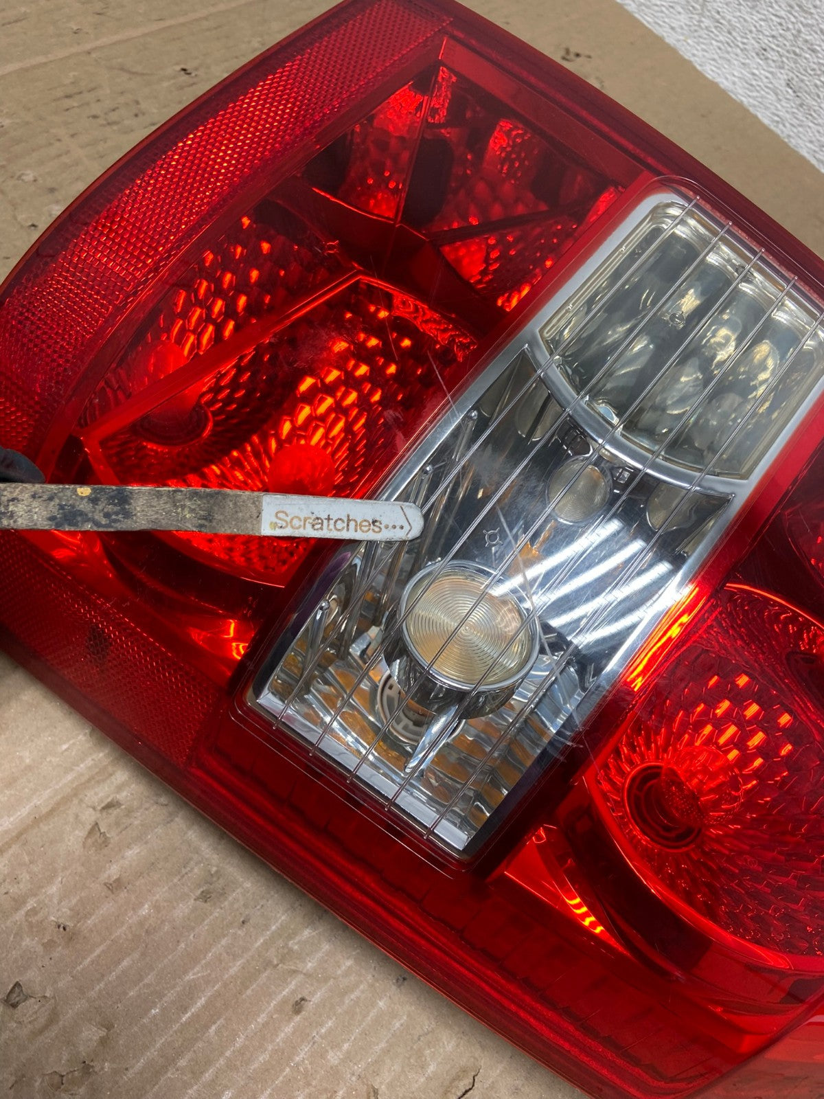 2005 to 2009 Hyundai Tucson Right Passenger Rh Tail Light AI1364 LK3