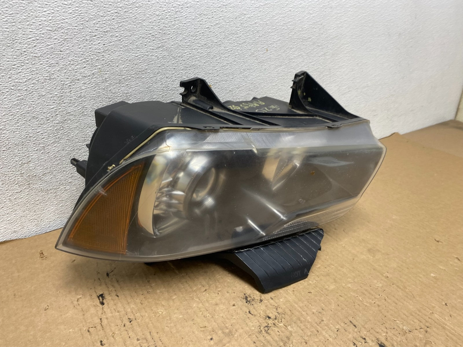 2011 to 2014 Dodge Charger Right Passenger RH Side Xenon Headlight AG2159 DW2