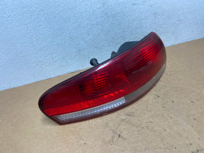 2001-2006 Chrysler Sebring Convertible Left Driver LH Tail Light AD4806 LK2