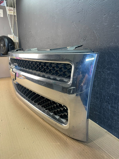 2007 to 2013 Chevrolet Silverado 1500 Front Chrome Grille Grill AE8658 DW1