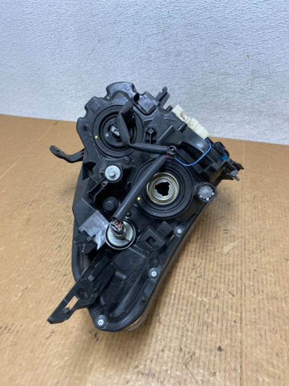 2008 to 2013 Nissan Rogue Left Driver LH Halogen Headlight AE1622 DW8