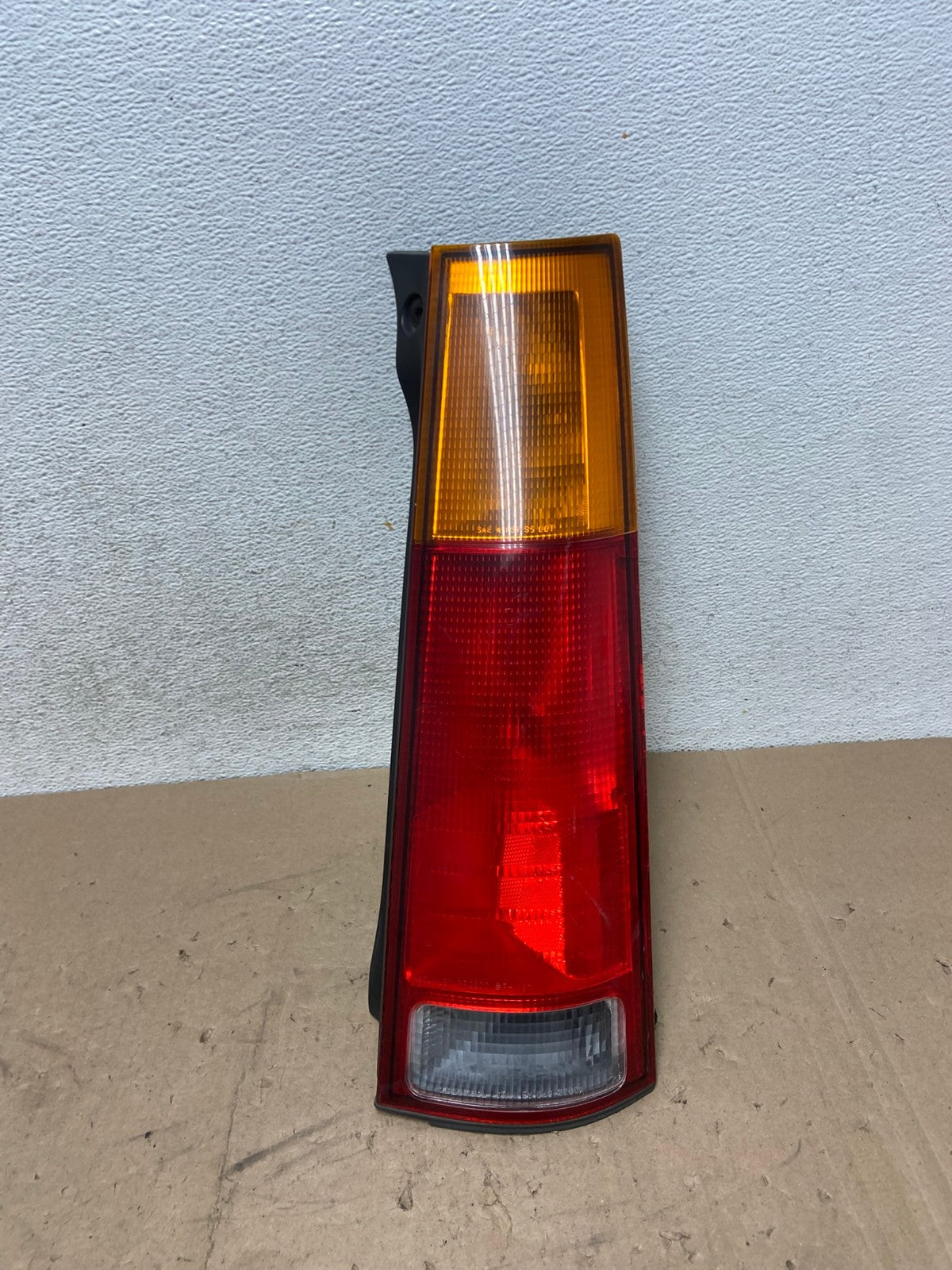 1997 1998 1999 2000 2001 Honda Crv Cr-v Right Passenger Tail Light AG5352 LK0