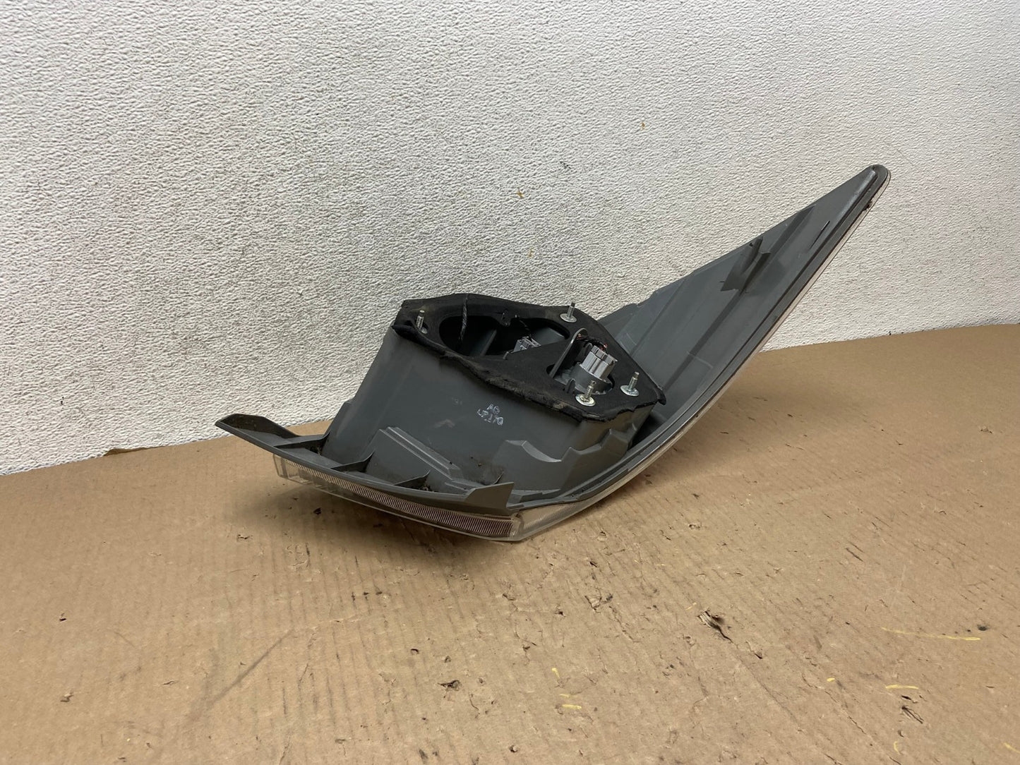 2008 to 2012 Honda Accord Sedan Tail light Right Passenger RH AG8055 LK5