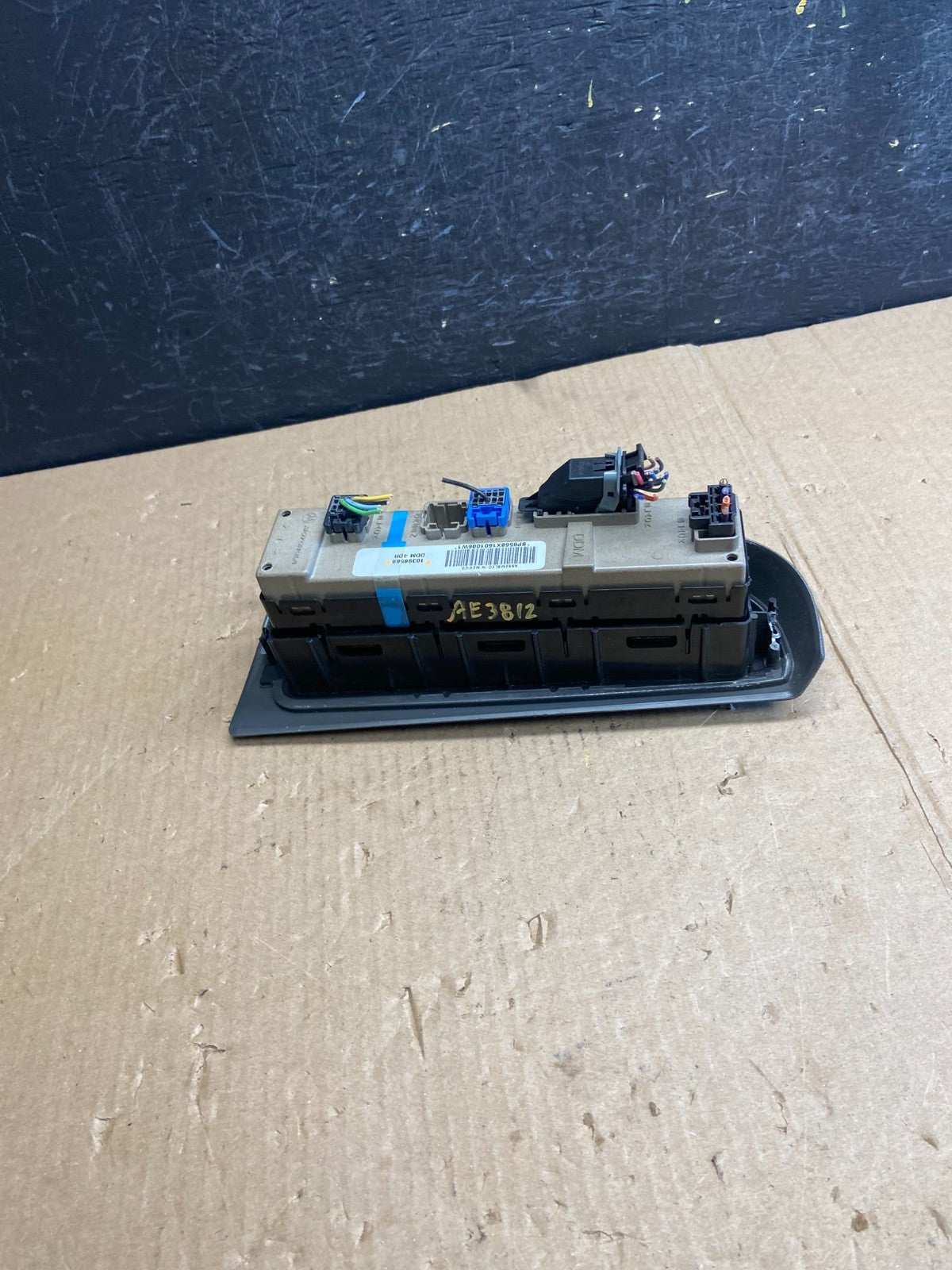 2003-2006 Chevrolet Silverado Driver Side Master Window Switch AE3812 DG3