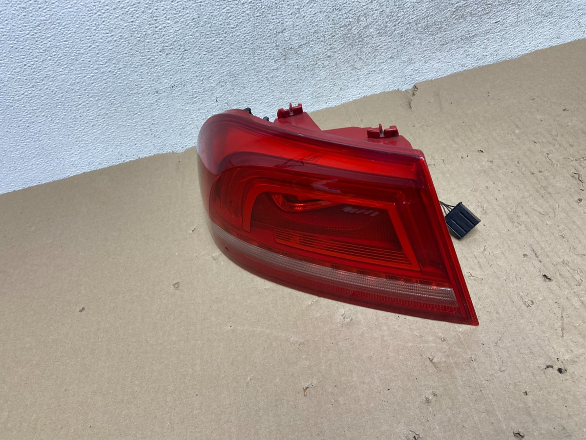 2012 to 2016 Volkswagen Eos Left Driver LH Side Tail Light AG6940 DW1