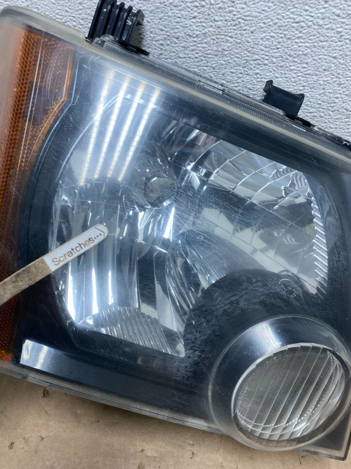 2005-2015 Nissan Xterra Right Passenger RH Headlight AG4129 DW3