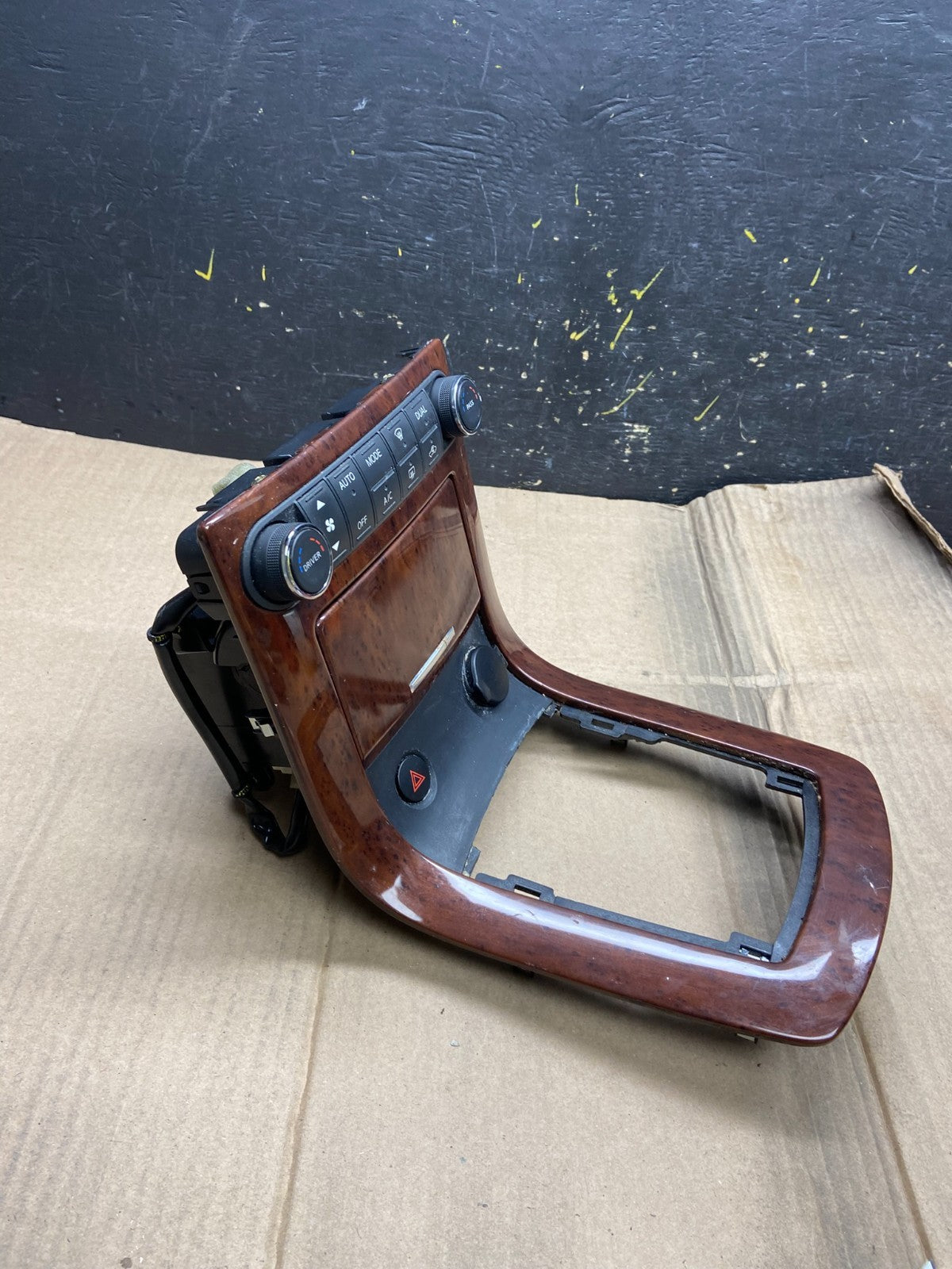 2007 2008 Nissan Maxima Climate Control Shifter Floor Bezel Trim OEM X1661 DG2