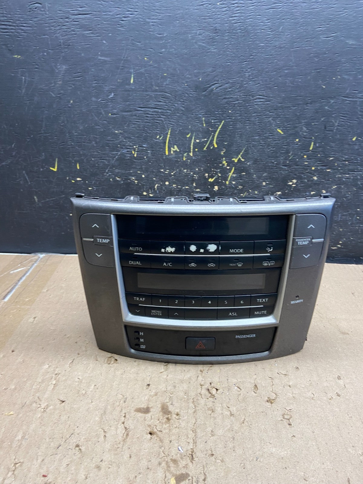 2006 to 2009 Lexus IS250 Screen Radio AM-FM CD Tuner Head Unit OEM ab5381 DG0