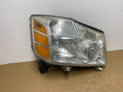 2004 to 2007 Nissan Armada Right Passenger RH Side Headlight Oem AC1200 DW0