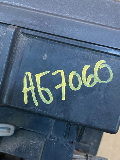 2006 Jeep Grand Cherokee Integrated Power Fuse Box 04692085ab AG7060 DG7