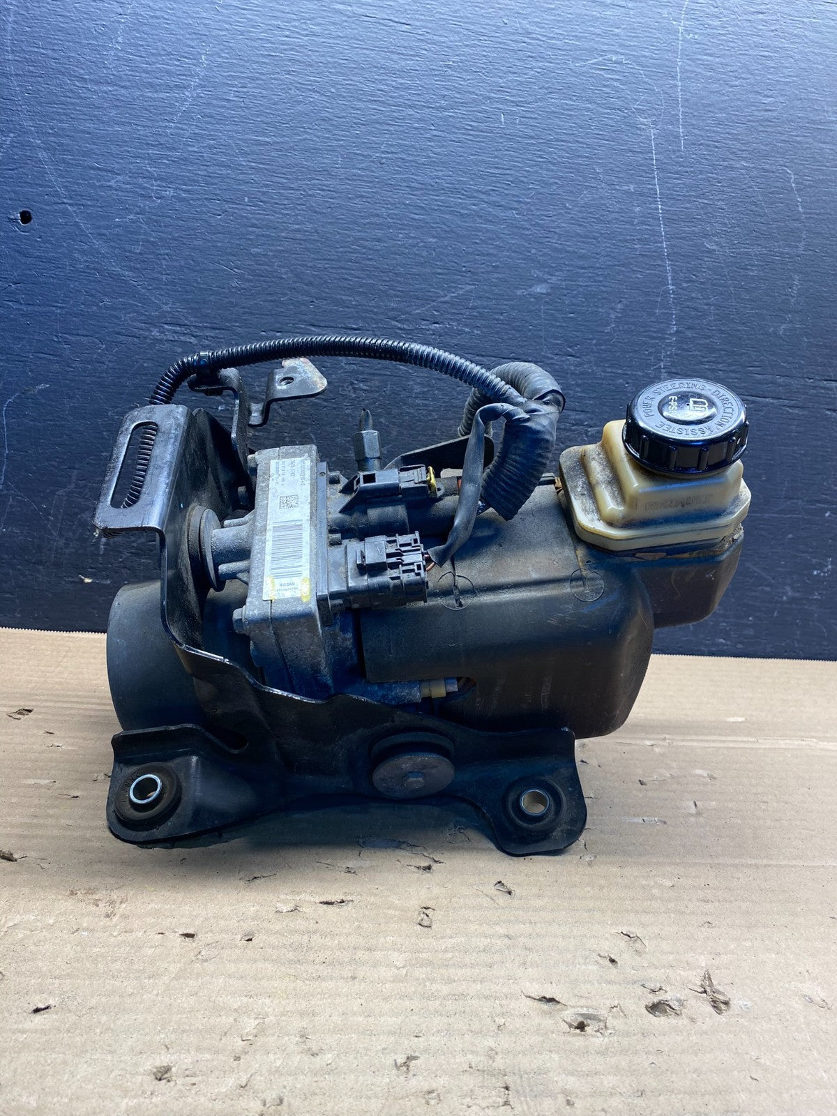 2013 - 2016 Nissan Pathfinder 3.5 Electric Hydraulic Power Steering Pump AD95931