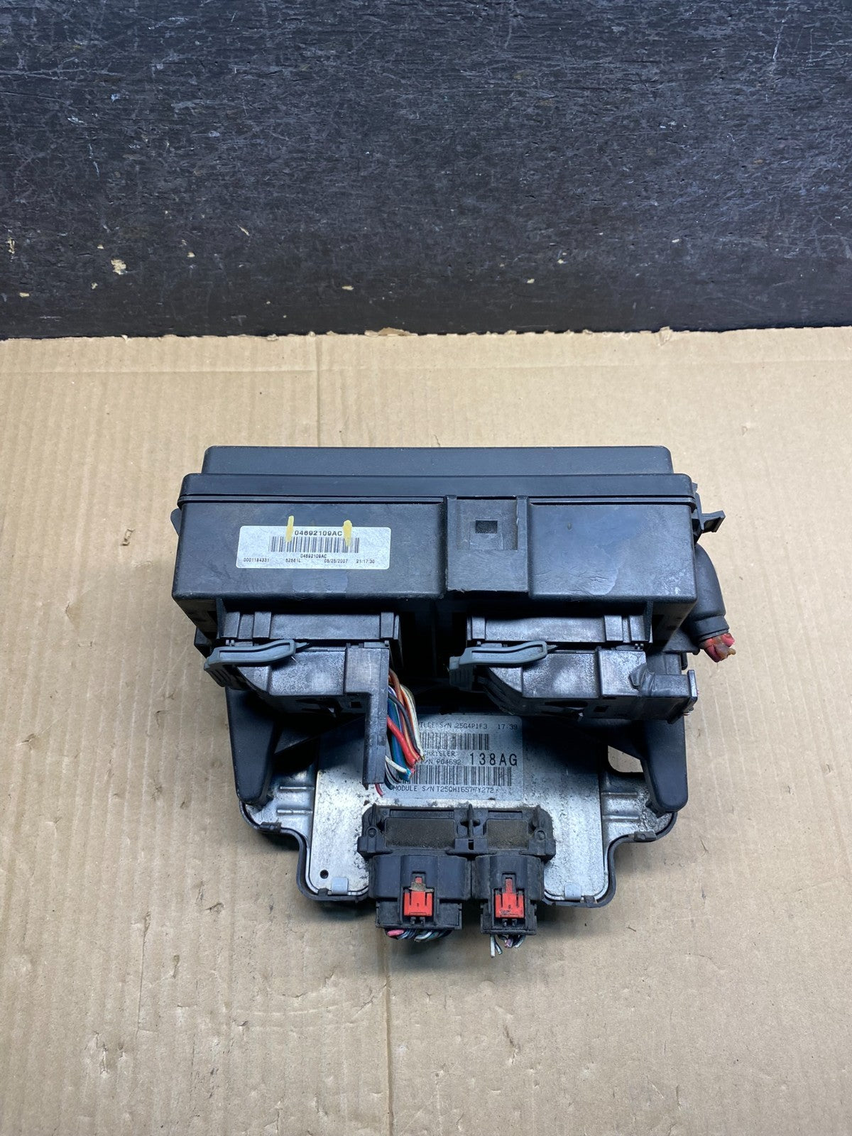 2007 Jeep Grand Cherokee Integrated Power Fuse Box 04692109ac AI0274 DW0