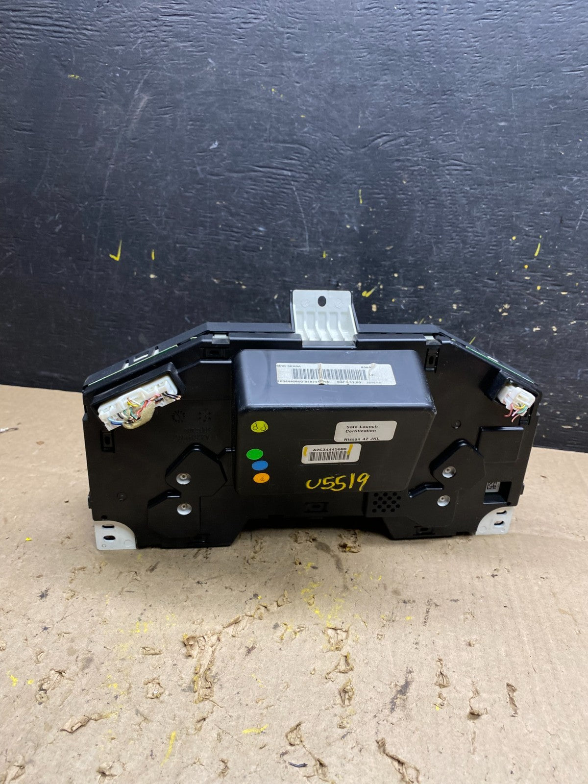 2013 Nissan Pathfinder Speedometer Cluster Gauge OEM U5519 DG5