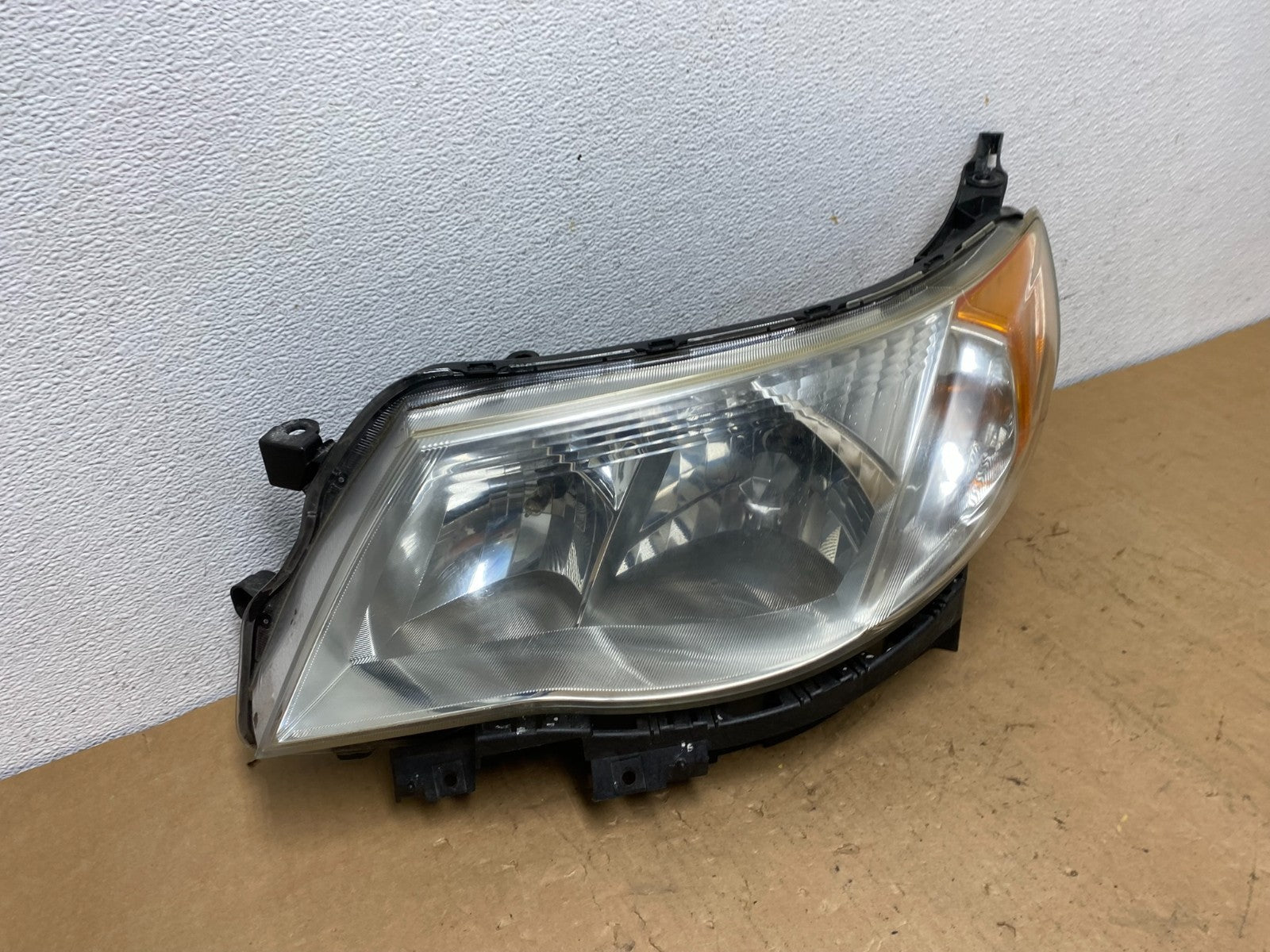 2009-2013 Subaru Forester Left Driver LH Halogen Headlight AD1266 DW2