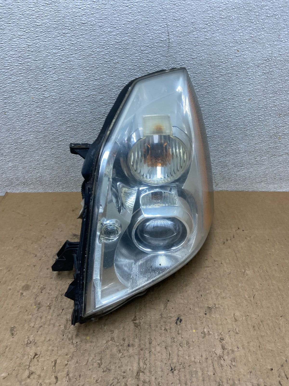 2006 to 2011 Cadillac DTS Left Driver Lh Xenon Hid Headlight Oem AA0116 DW2