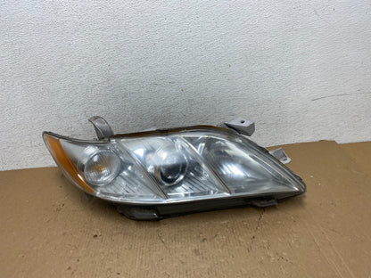 2007 - 2009 Toyota Camry Halogen Right Passenger Headlight AD8126 DW0