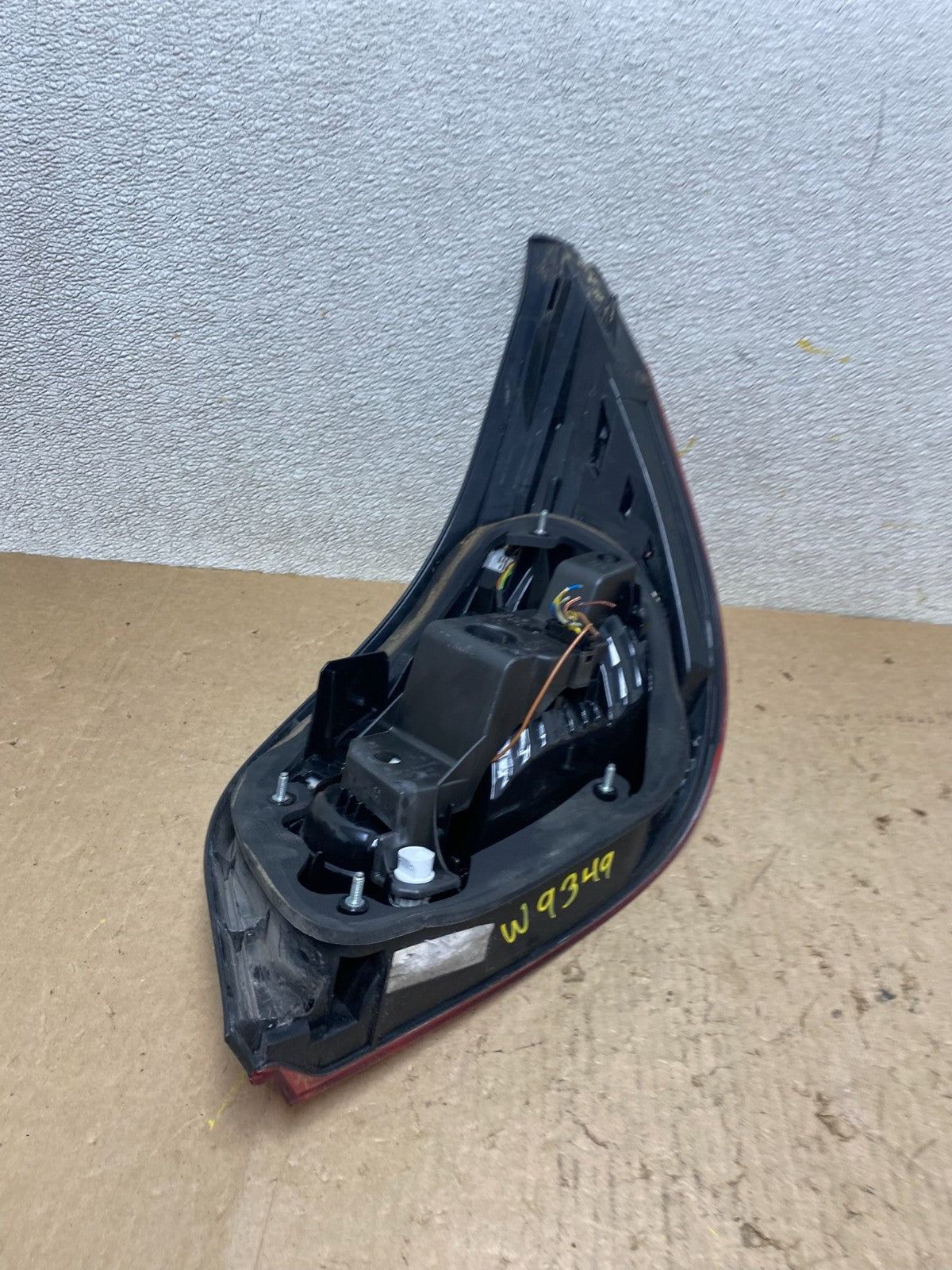 2008 2009 2010 BMW 5 525i 530i Left Driver Lh Tail Side Light W9349 DW9