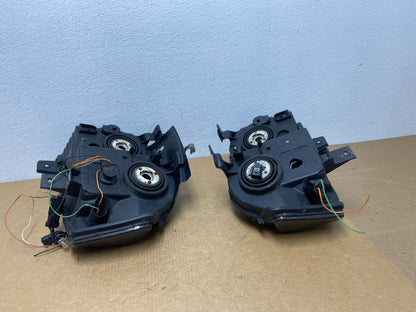 2005-2007 Jeep Grand Cherokee Left+Right Halogen Headlights AC1796 DW7