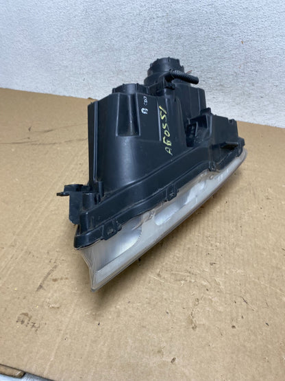 2007 2008 2009 Kia Sorento Right Passenger RH Side Headlight Halogen AG0551 DW7