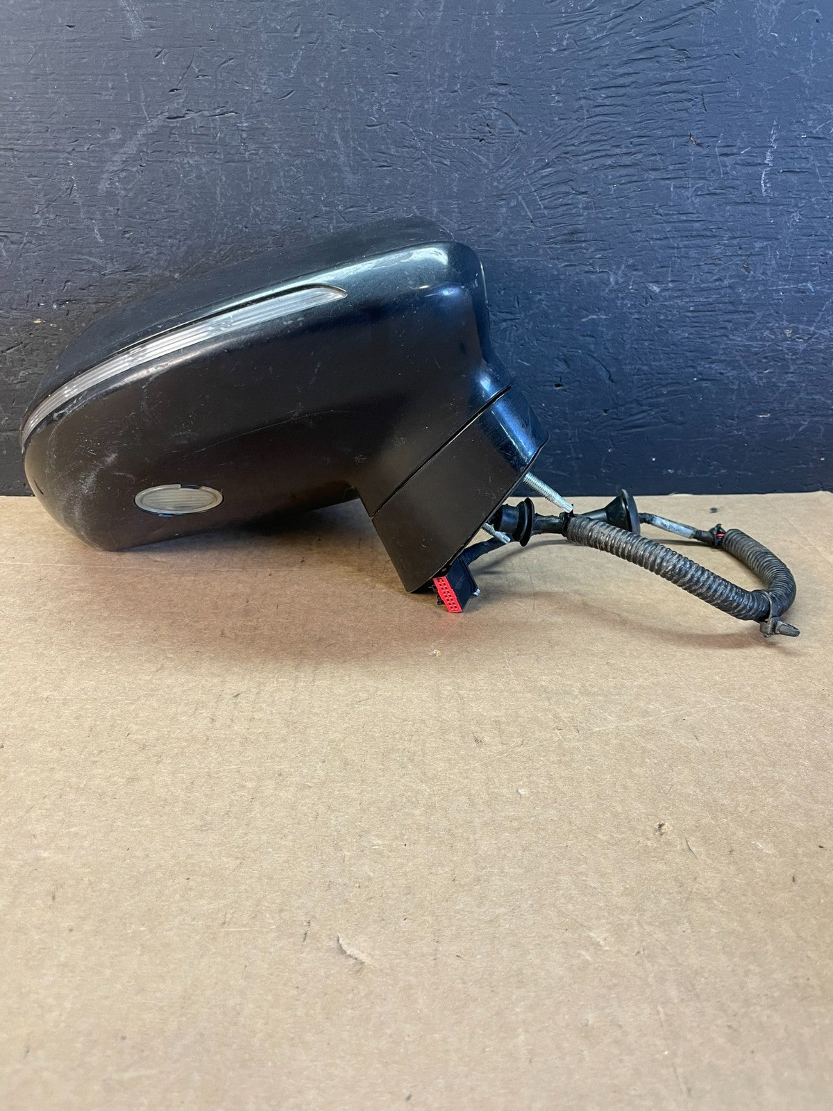 2010 to 2019 Lincoln MKT Passenger Right RH Door Turn Sgn Mirror AD0013 DW0