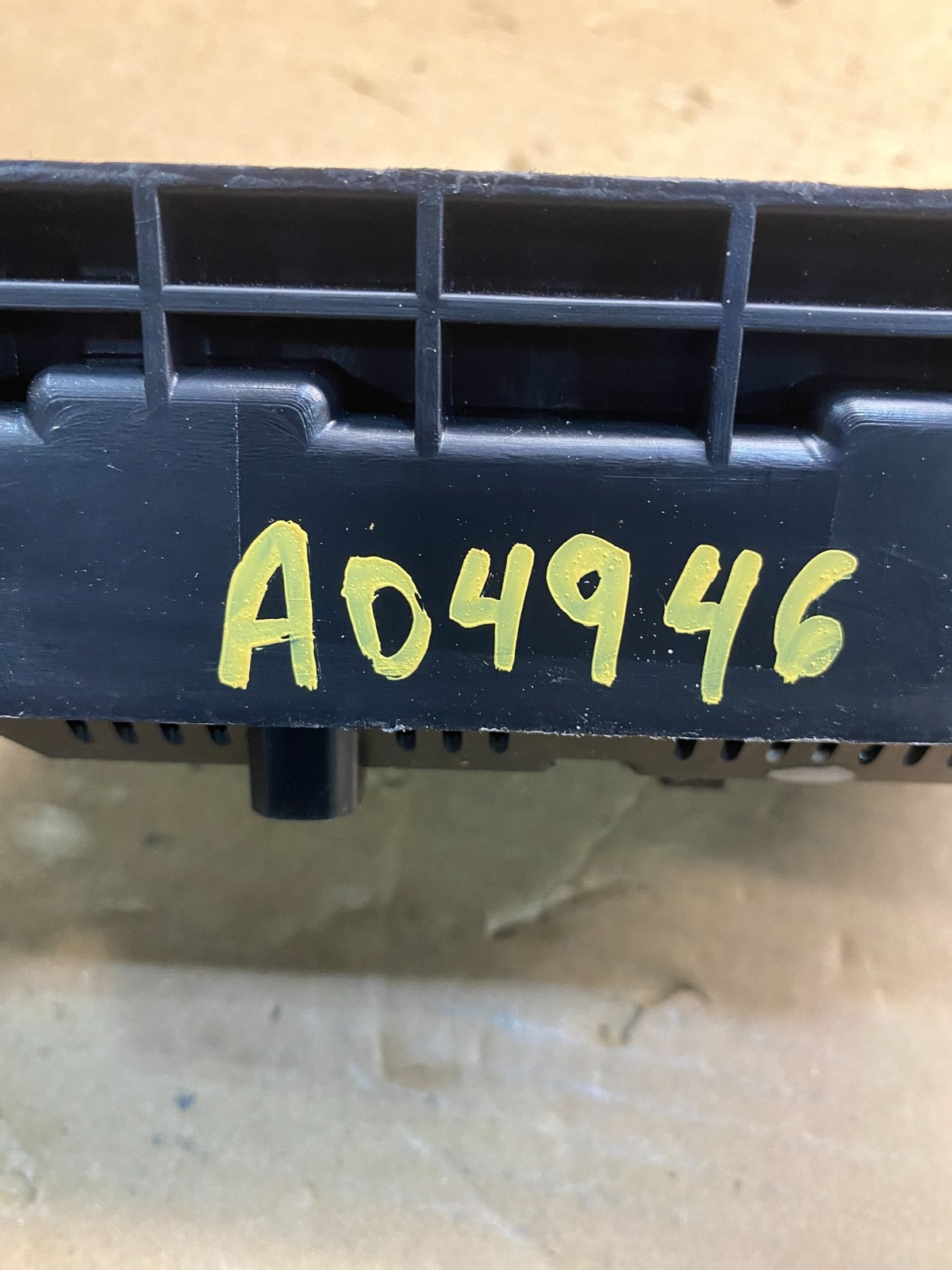 2012 2013 2014 Ford Focus Fusion Radio Screen Receiver AM FM AD4946 DG5