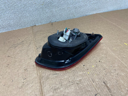 2010 2011 2012 Hyundai Santa Fe Right Passenger RH Tail Light Inner Oem AA1681 P3